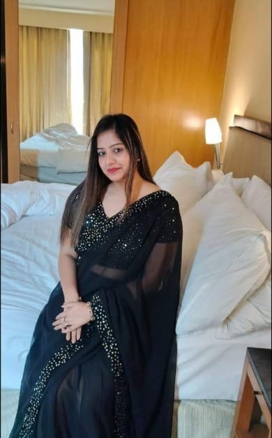 Call Girls in Connaught Place