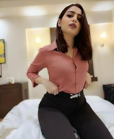 Call Girls in Connaught Place